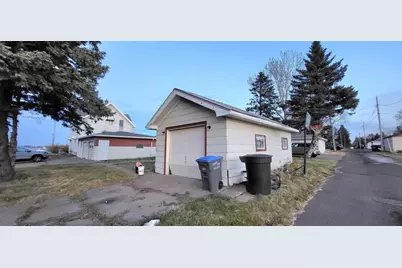 202 E 2nd St, Superior, WI 54880 - Photo 11