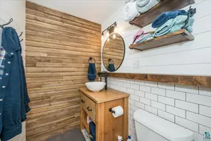 9178 E Lake Ave, Solon Springs, WI 54873 - Photo 11