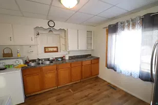 22195 Hwy 63, Grand View, WI 54839 - Photo 15