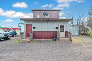 3729 E 2nd St, Superior, WI 54880 - Photo 3