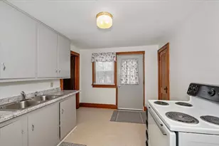 3729 E 2nd St, Superior, WI 54880 - Photo 11