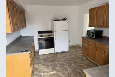 1720 Iowa Ave, Superior, WI 54880 - Photo 5
