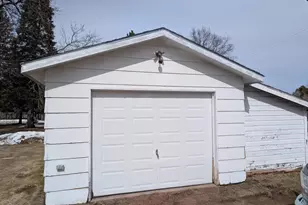 54700 Cudworth Ave, Grand View, WI 54839 - Photo 5