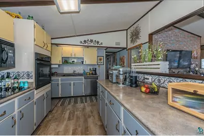 2010 Garfield Ave, Superior, WI 54880 - Photo 5