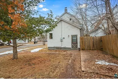 302 E 7th St, Superior, WI 54880 - Photo 19