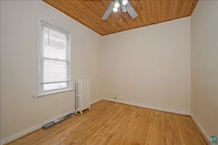 302 E 7th St, Superior, WI 54880 - Photo 11