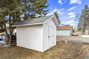 2715 E 6th St, Superior, WI 54880 - Photo 39