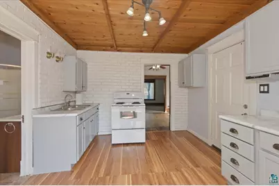 2305 Missouri Ave, Superior, WI 54880 - Photo 3
