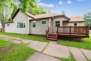 332 Pine St, Washburn, WI 54891 - Photo 3