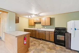 332 Pine St, Washburn, WI 54891 - Photo 9