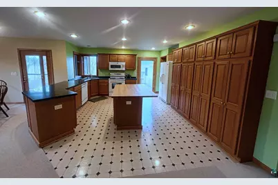 502 Spring Creek Cr, , WI 53913 - Photo 9