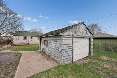 1924 Pennsylvania Ave, Superior, WI 54880 - Photo 13