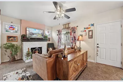 1611 23rd St, Superior, WI 54880 - Photo 3