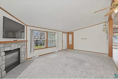 2520 17th St, Superior, WI 54880 - Photo 3