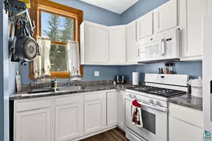 1211 Weeks Ave, Superior, WI 54880 - Photo 11