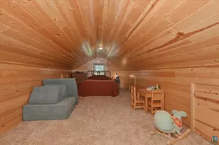 819 N 22nd St, Superior, WI 54880 - Photo 19
