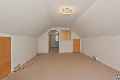 3019 N 21st St, Superior, WI 54880 - Photo 11