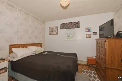 619 Fisher Ave, Superior, WI 54880 - Photo 5