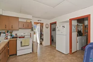 619 Fisher Ave, Superior, WI 54880 - Photo 3