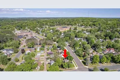 219 High St, Spooner, WI 54801 - Photo 5