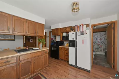 2811 E 3rd St, Superior, WI 54880 - Photo 21