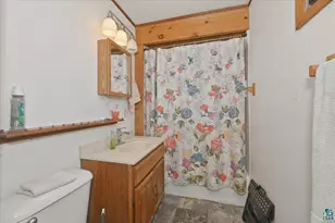2811 E 3rd St, Superior, WI 54880 - Photo 19