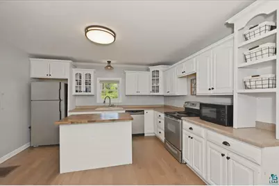 6411 Preston Rd, Superior, WI 54880 - Photo 7