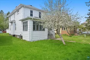 1303 Baxter Ave, Superior, WI 54880 - Photo 3