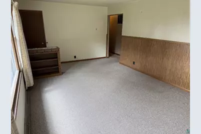 111 E 7th St, Washburn, WI 54891 - Photo 11