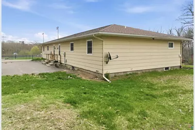 916-918 Michigan St, Spooner, WI 54801 - Photo 3
