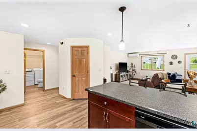 2227&amp;2229 Bardon Ave, Superior, WI 54880 - Photo 9
