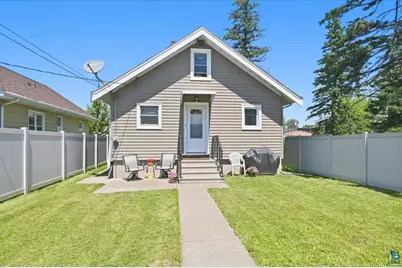 920 N 21st St, Superior, WI 54880 - Photo 15