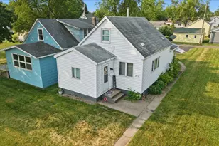 2818 E 3rd St, Superior, WI 54880 - Photo 17
