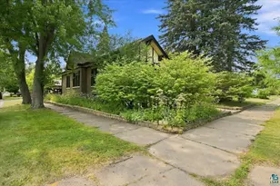 1302 N 21st St, Superior, WI 54880 - Photo 27