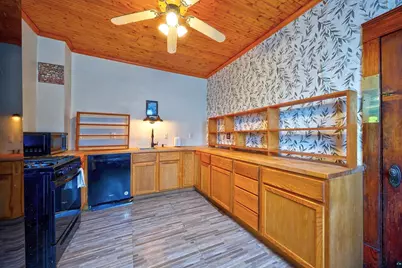 419 W 3rd St, Washburn, WI 54891 - Photo 9