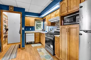 917 N 21st St, Superior, WI 54880 - Photo 7