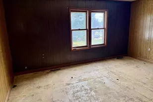 609 St Claire St, Ashland, WI 54806 - Photo 17