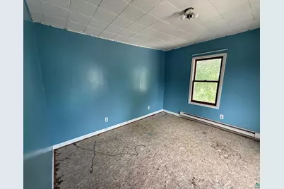 609 St Claire Street, Ashland, WI 54806 - Photo 23