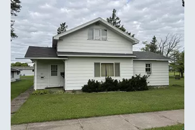 1611 Washington Ave, Superior, WI 54880 - Photo 1