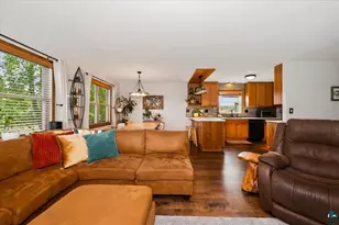 2010 E 10th St, Superior, WI 54880 - Photo 9