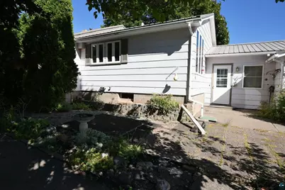 320 N 4th Ave W, Washburn, WI 54891 - Photo 3