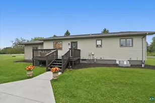 2203 E 14th St, Superior, WI 54880 - Photo 9