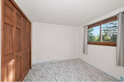 3729 E 5th St, Superior, WI 54880 - Photo 11