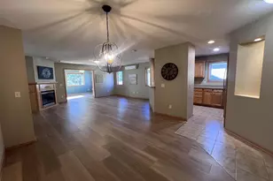 38 Billings Ln, Superior, WI 54880 - Photo 11