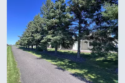 38 Billings Ln, Superior, WI 54880 - Photo 7