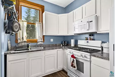 1211 Weeks Ave, Superior, WI 54880 - Photo 11