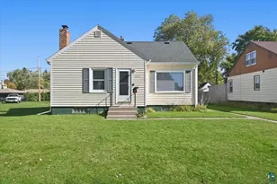 1619 E 4th St, Superior, WI 54880 - Photo 3