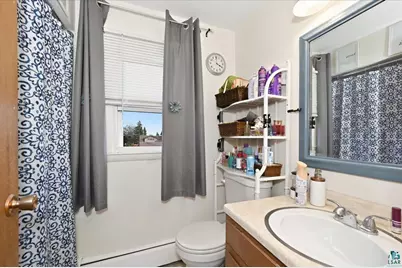 5426 Hammond Ave, Superior, WI 54880 - Photo 9