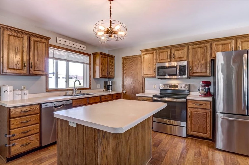 3506 Hester St, Eau Claire WI  54701-7701 exterior