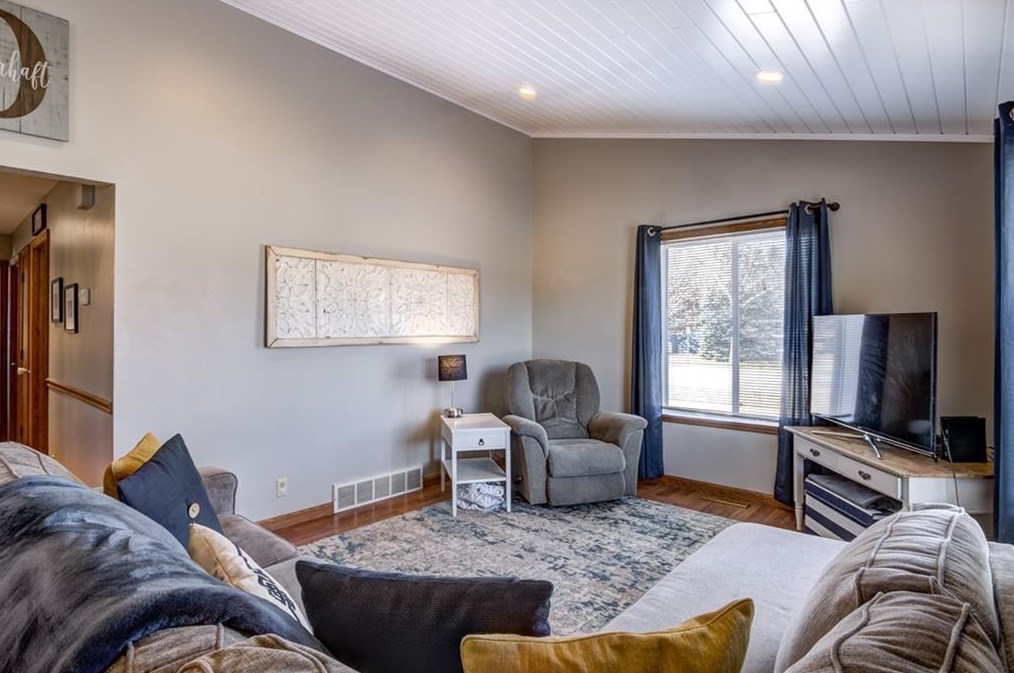 3506 Hester St, Eau Claire WI  54701-7701 exterior